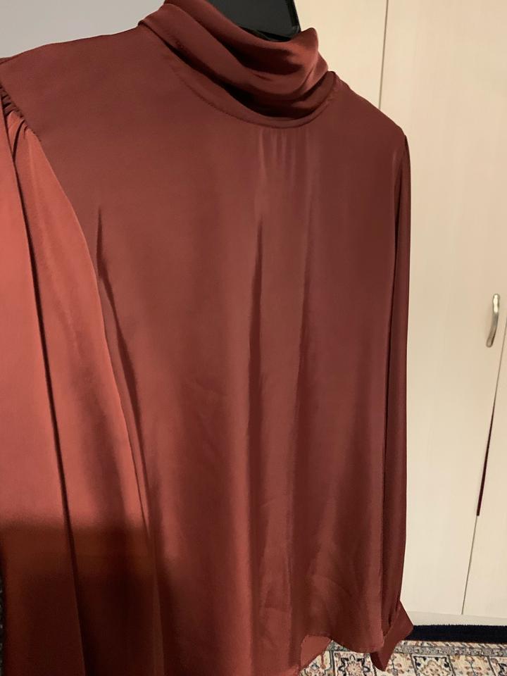 Блуза из атласа 42-44 Aisho Duken бордовый