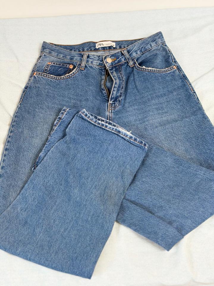 Джинсы Zara