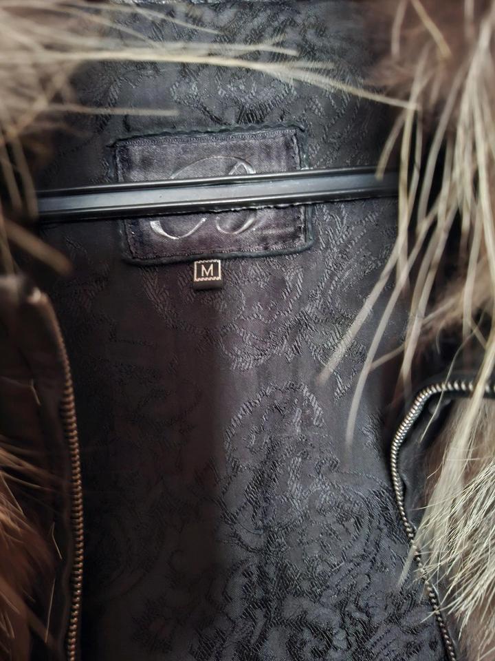 Продам курточку