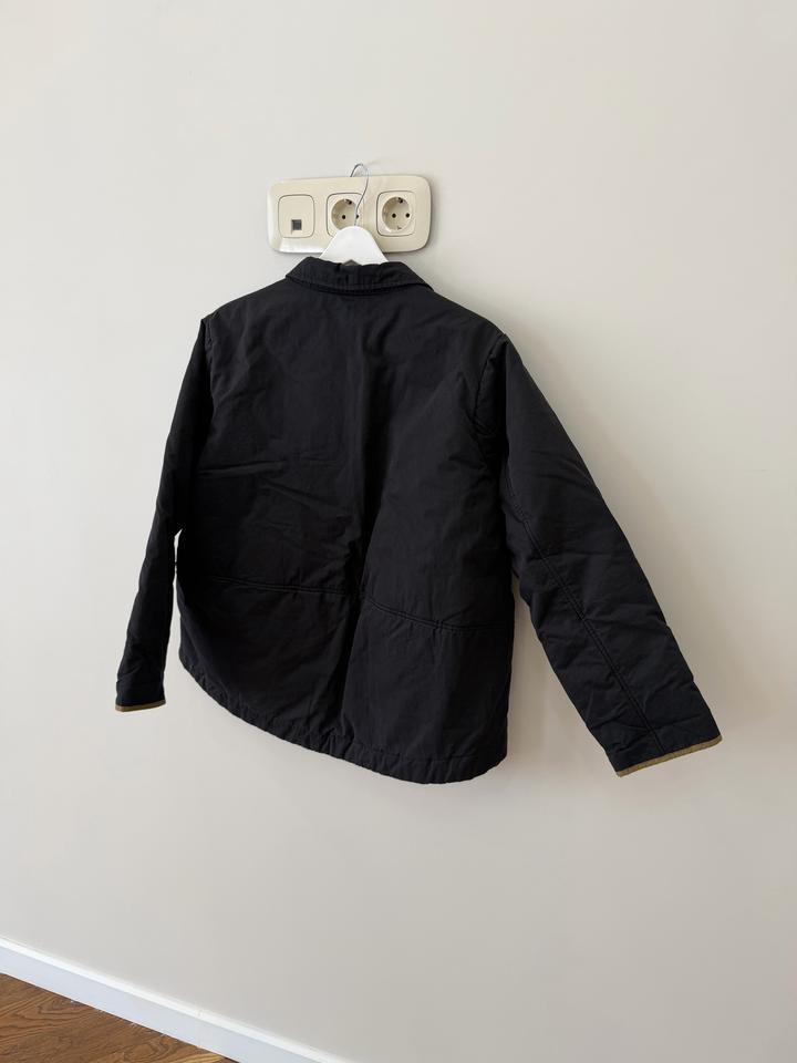 Тонкая куртка