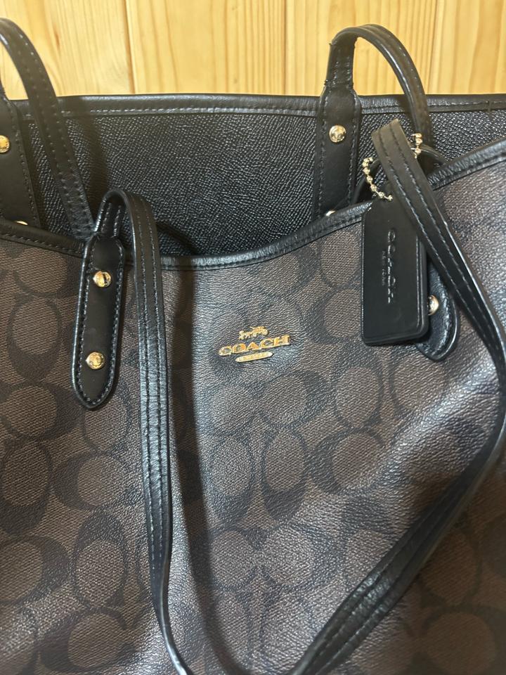 Продам сумку тоут coach оригинал