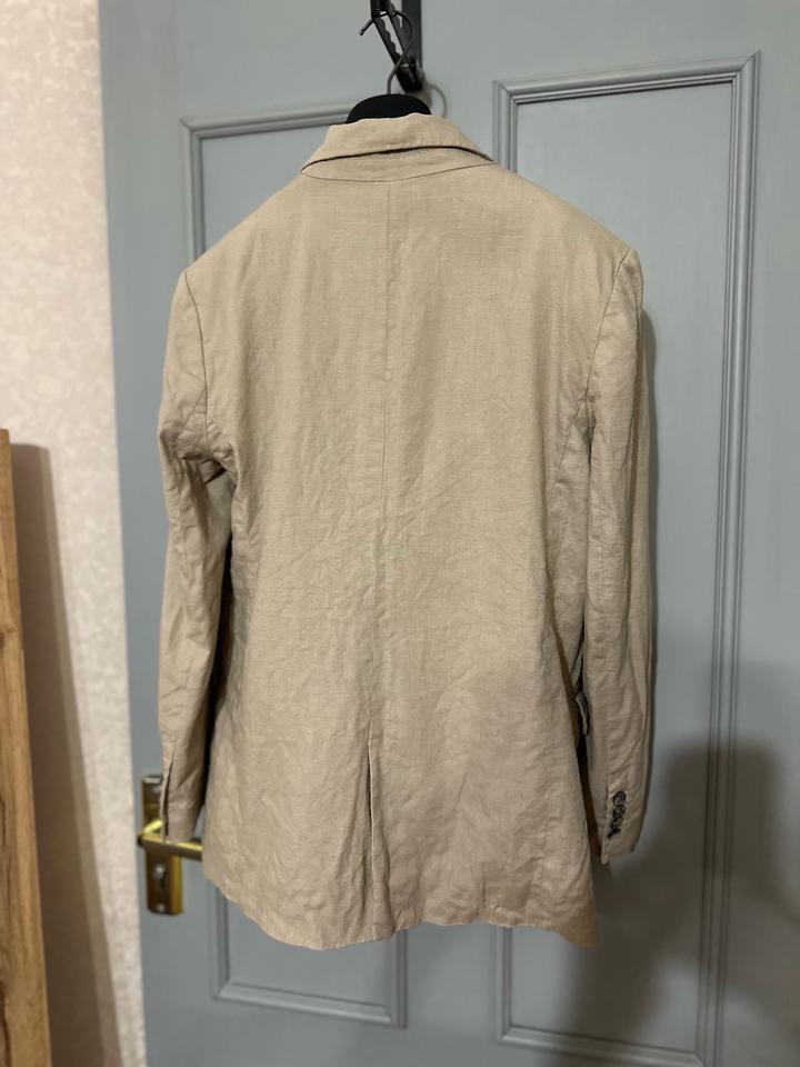 Стильный жакет Zara из льна