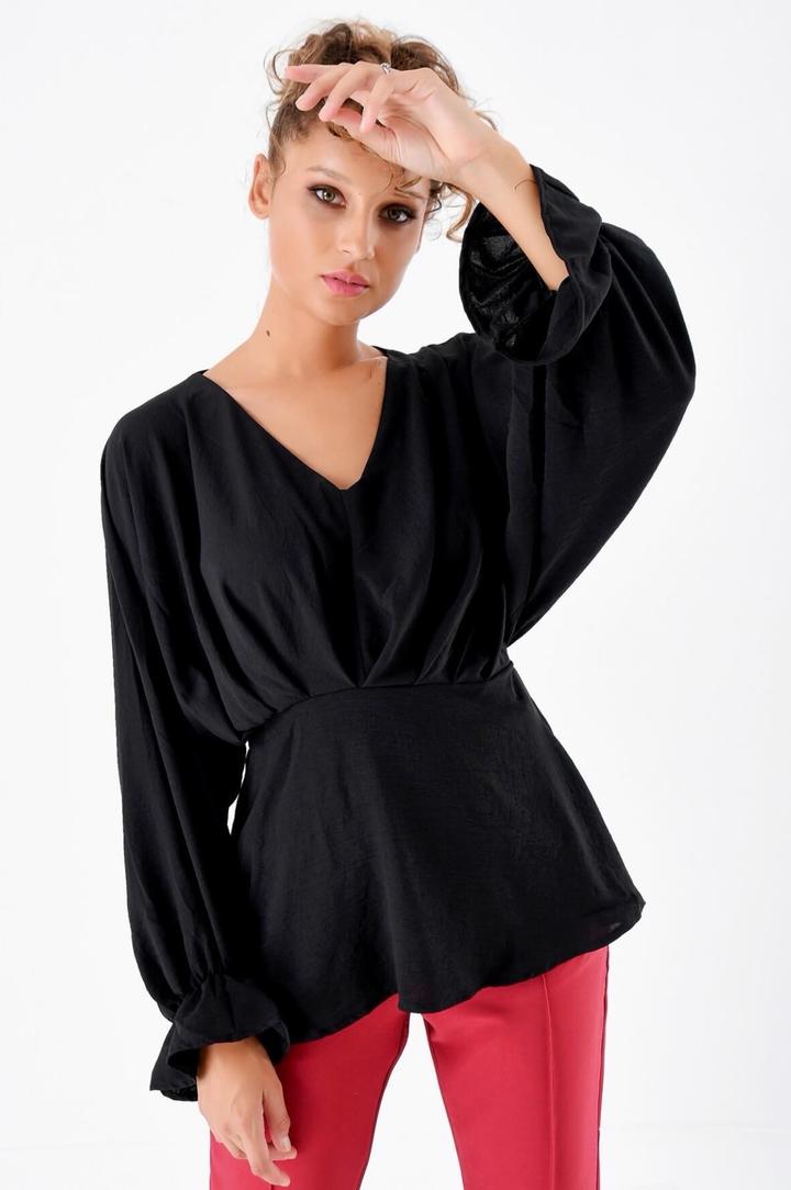 ЧЕРНАЯ БЛУЗКА С РУКАВАМИ «ЛЕТУЧАЯ МЫШЬ»