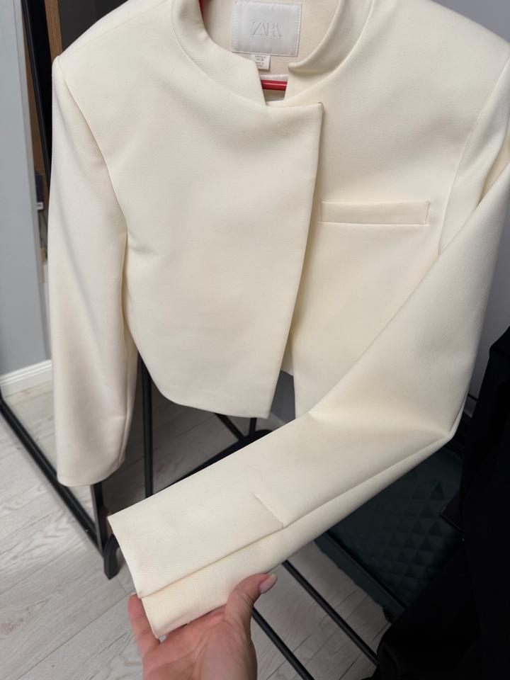 Жакет от Zara