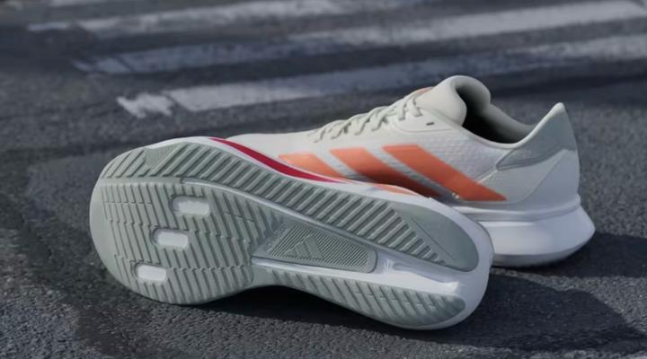 Кроссовки Adidas