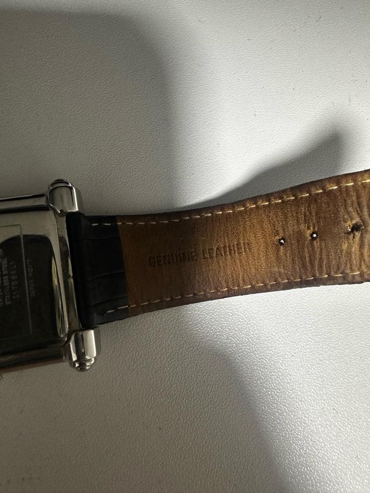 Часы Guess