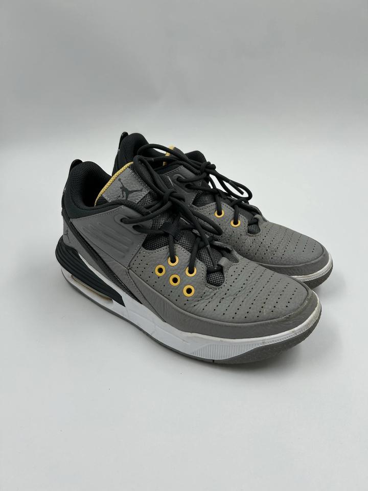 Nike кроссовки