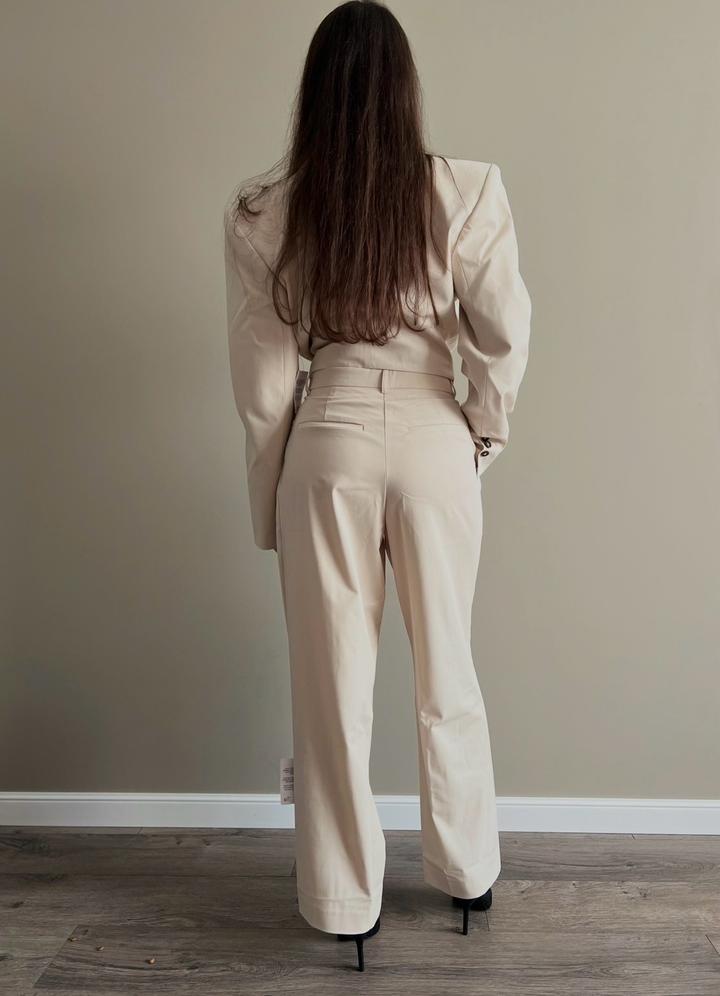 Костюм стильный женский новый