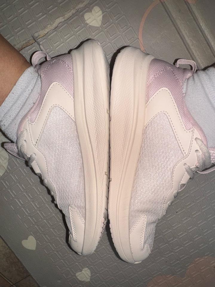 женские кроссовки Demix Compact