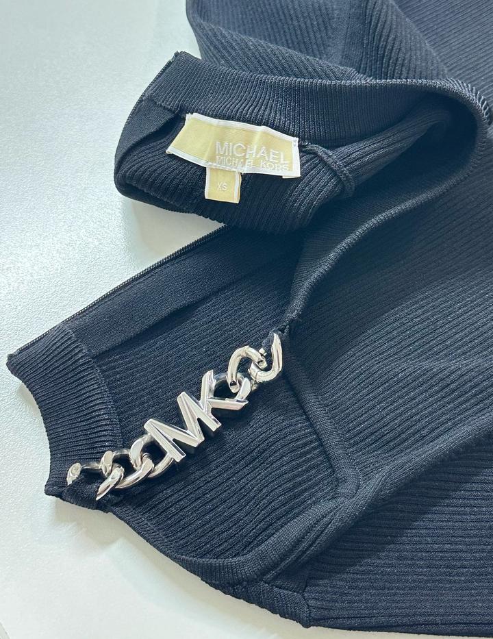 Черное платье в рубчик Michael Kors с цепью (Размер XS)