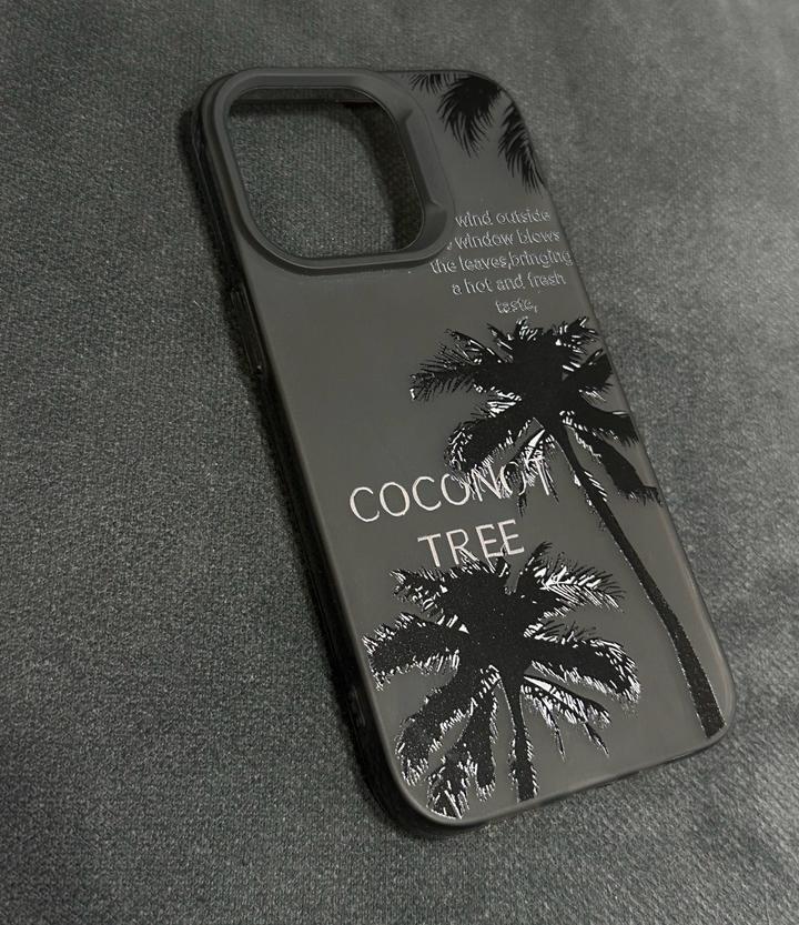 Чехлы на iPhone 13 Pro