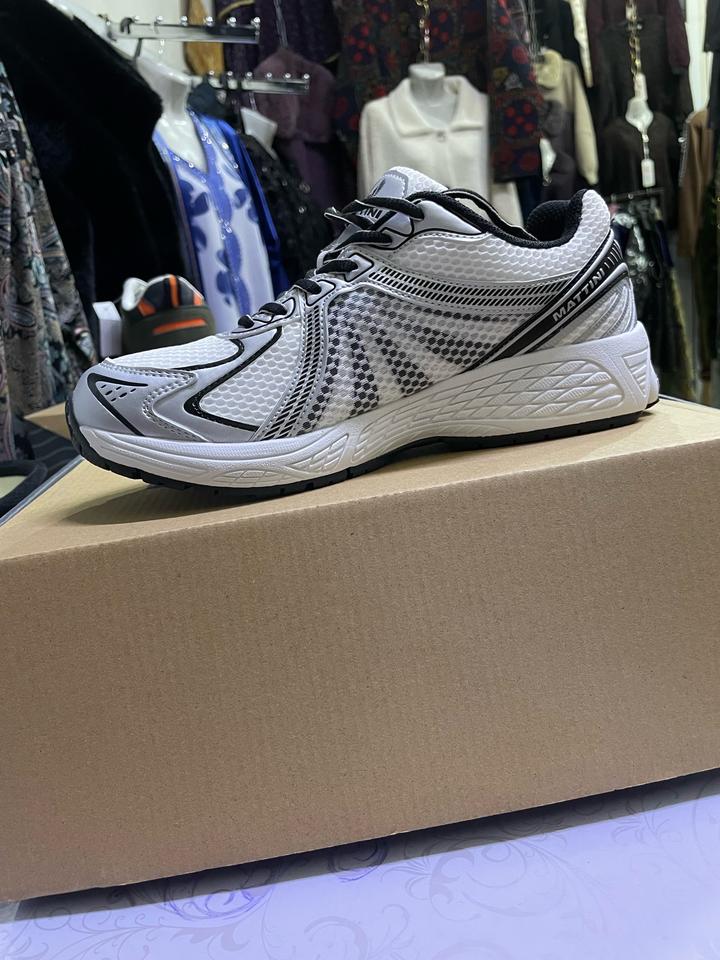 Кроссовки мужские