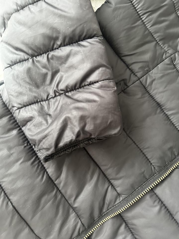 Куртка Guess р.42