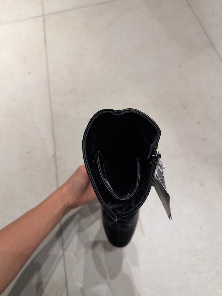 Женские сапоги