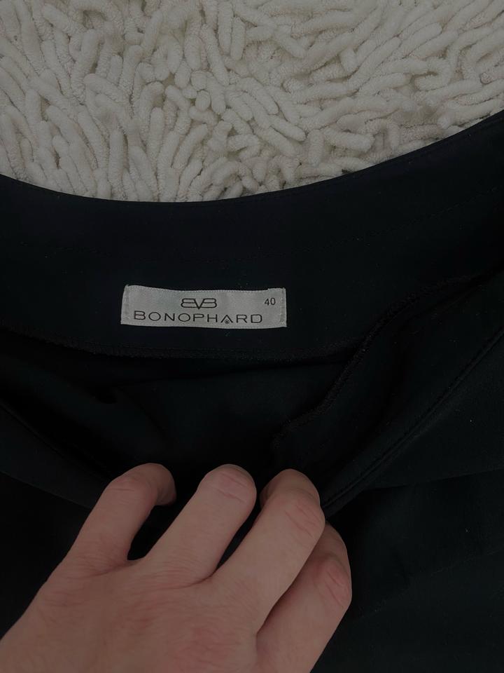 Платье на одно плечо-волан