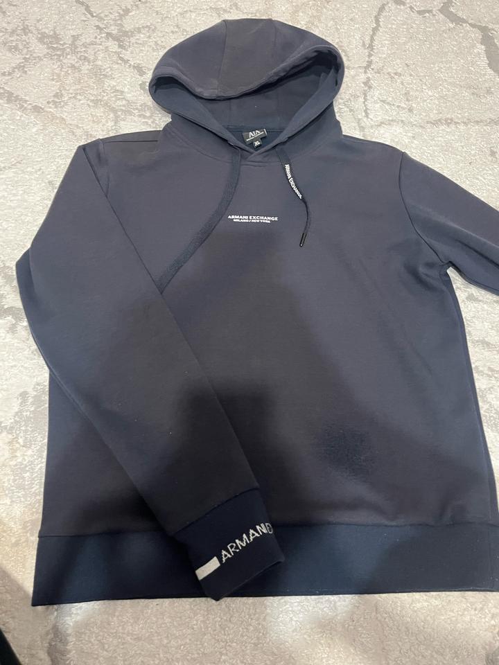 худи армани