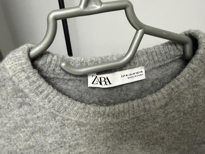 Кофта от Zara