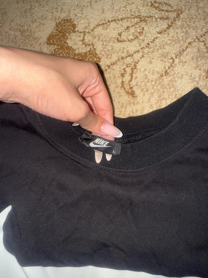 Кроп топ Nike