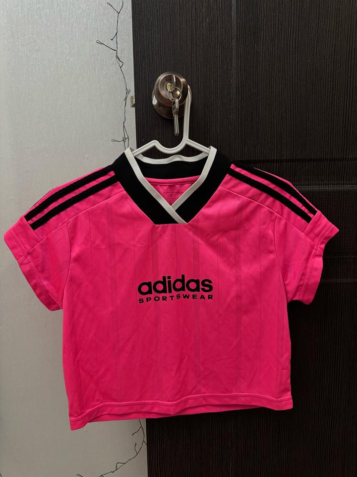 Топ Adidas