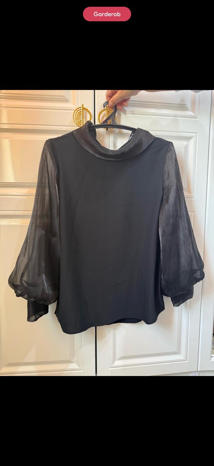 Блуза черная