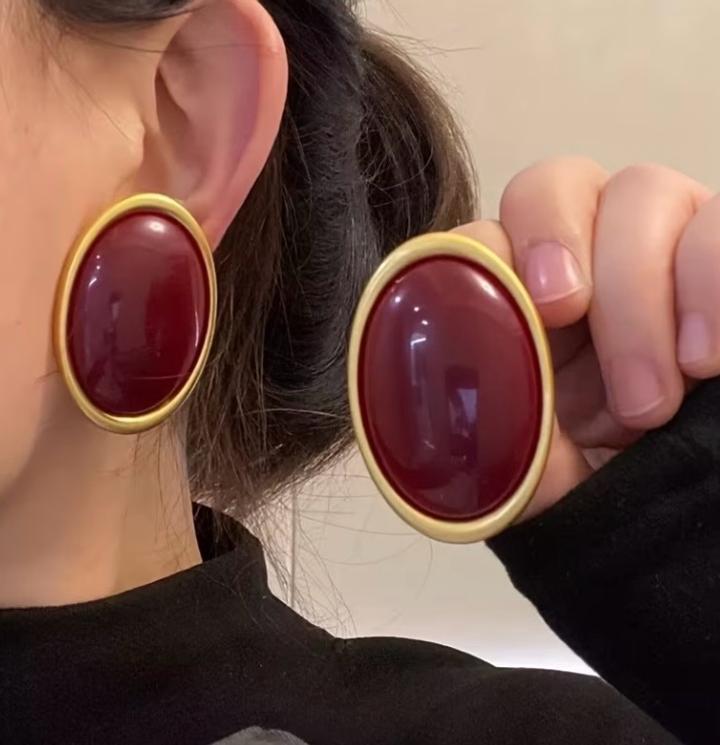 Новые овальные серьги