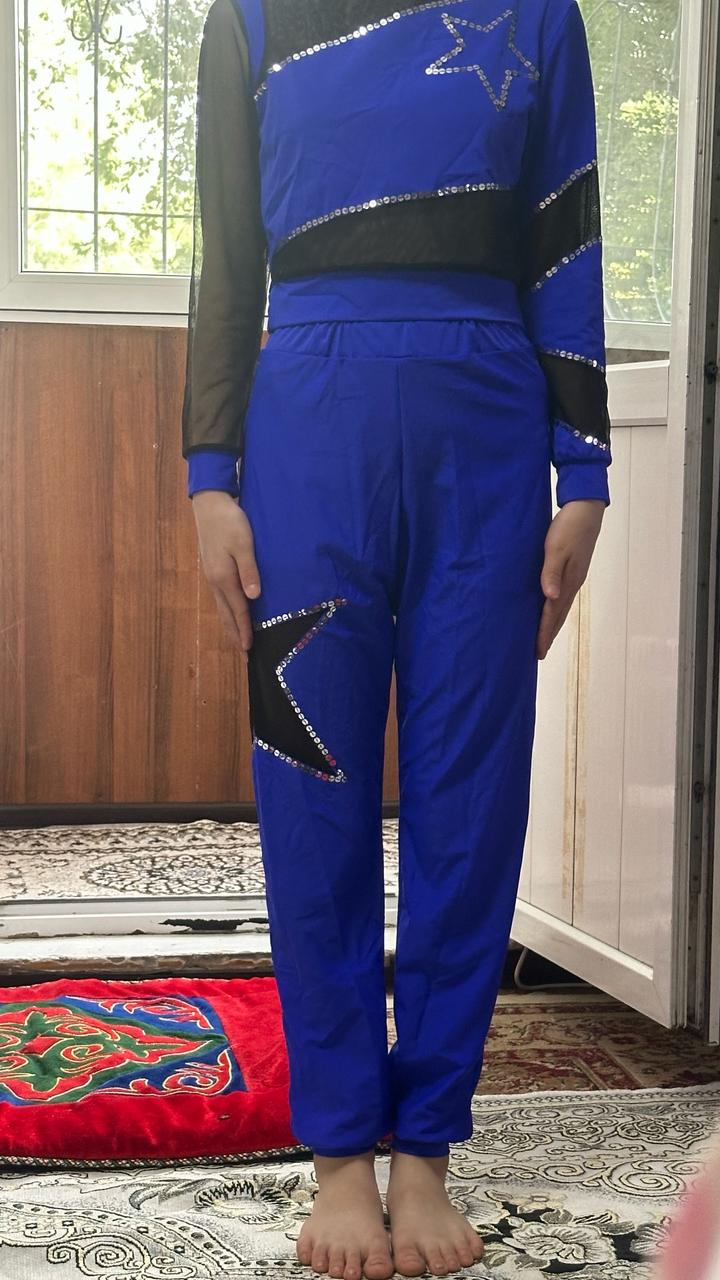 костюм