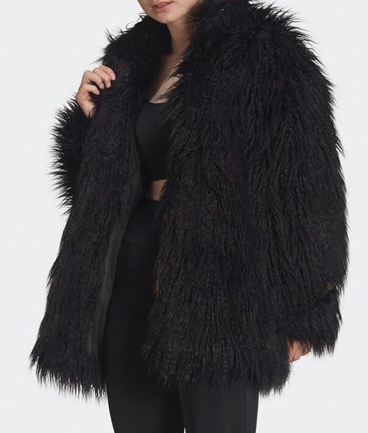 Шуба из искусственного меха