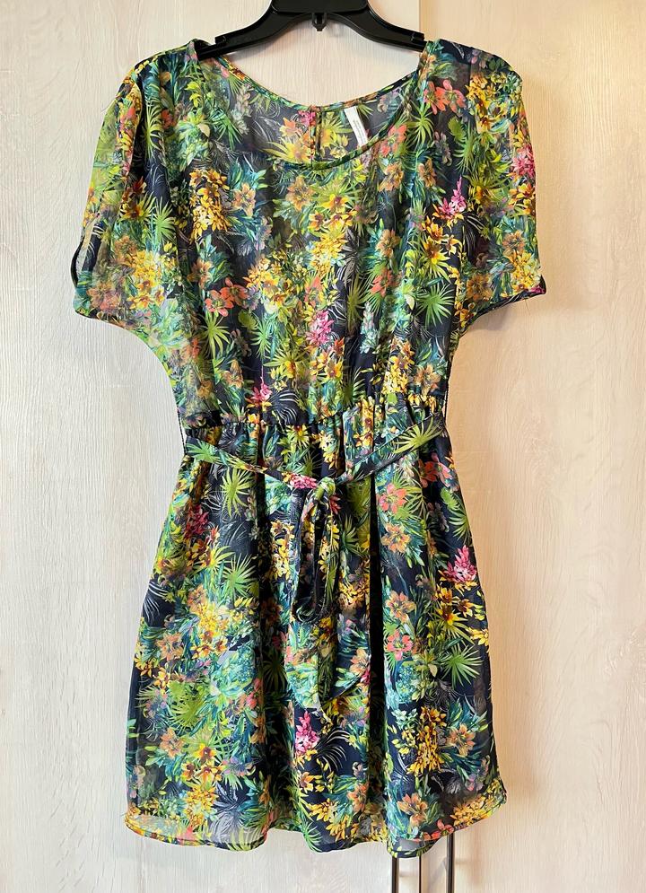 Летнее платье Stradivarius