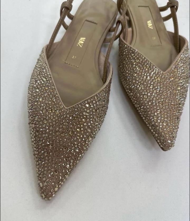 Сандалий Zara