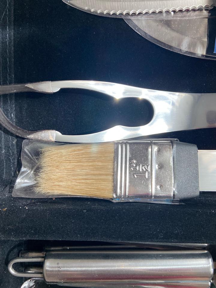 Новый набор для барбекю на 32 предмета, Berghoff.