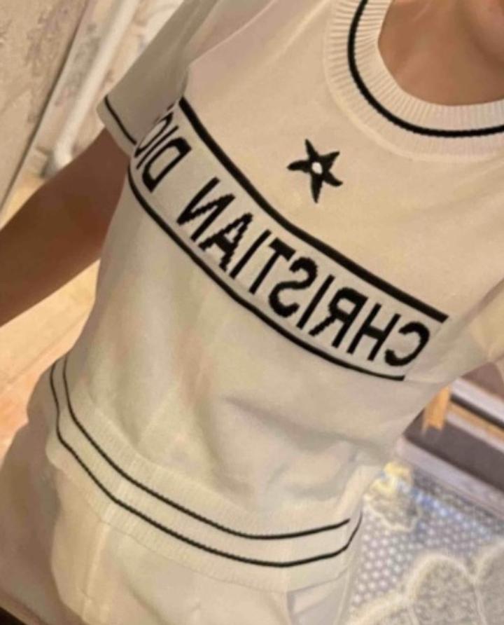 Трикотажный топ Christian Dior в рубчик с коротким рукавом