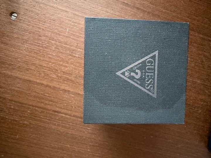 Женские часы GUESS, оригинал