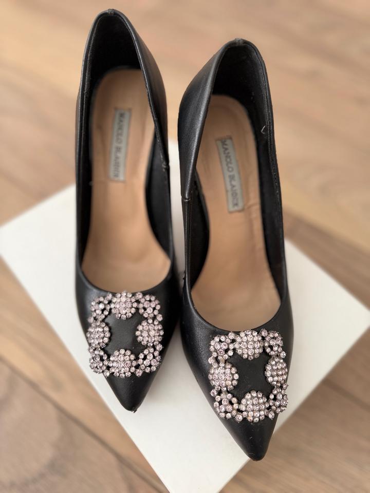 Черные кожаные туфли MANOLO BLAHNIK