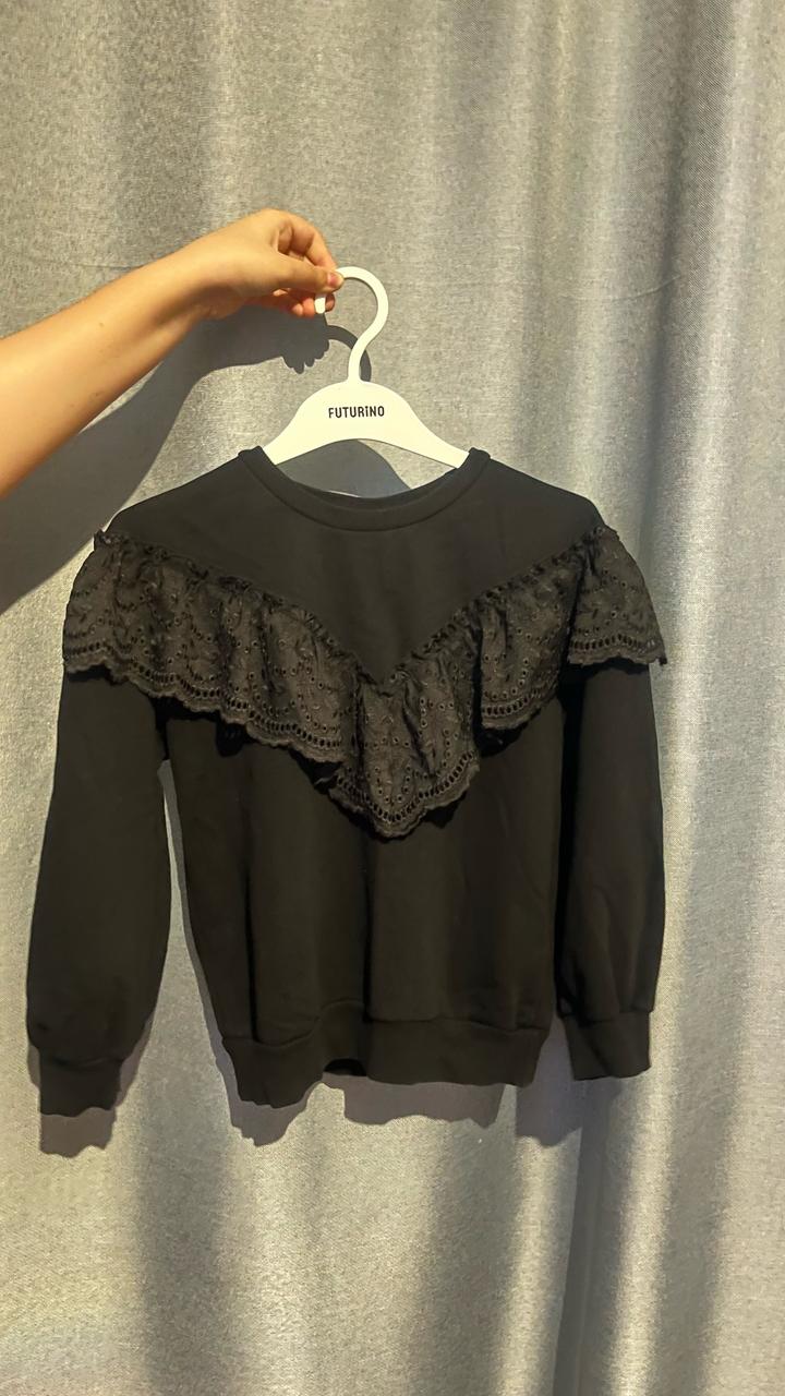 Черная кофта