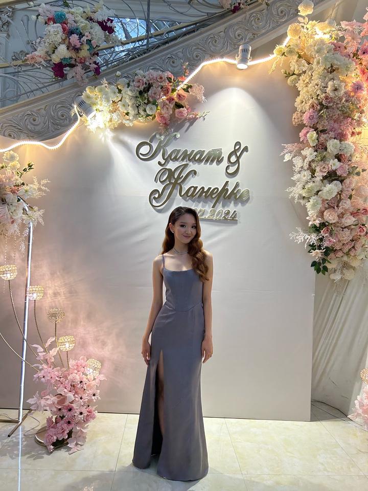 Серое платье Lichi