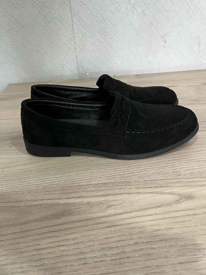 Лоферы из замши.