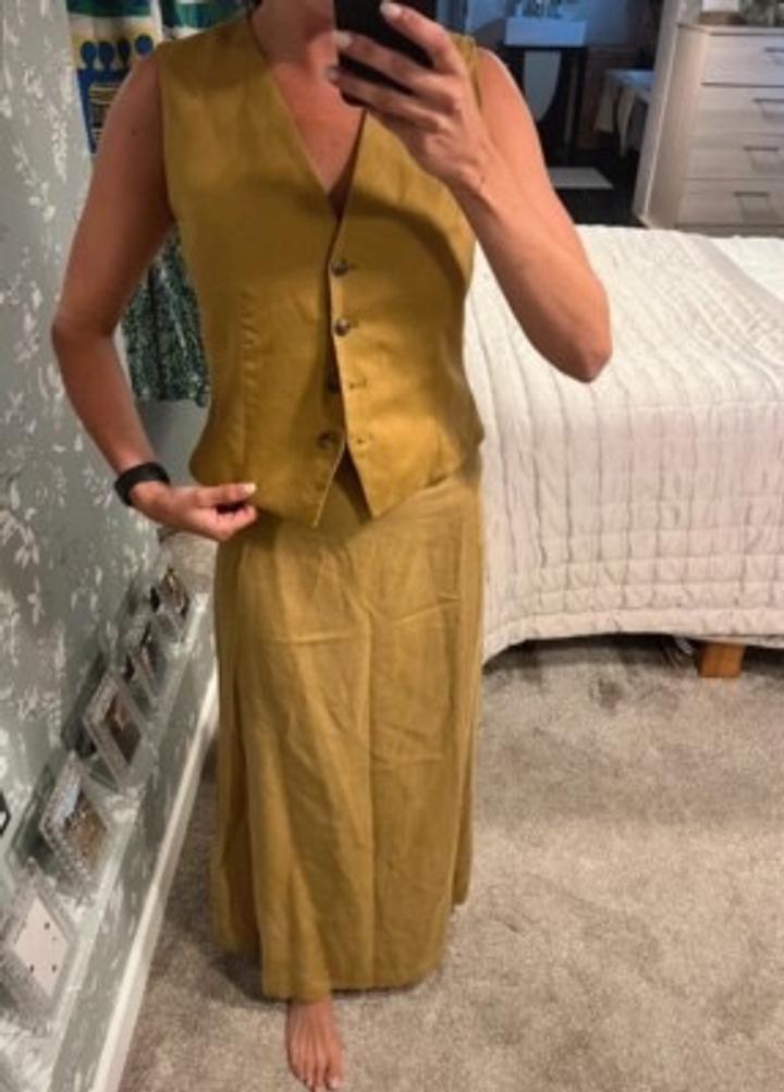 Костюм с юбкой Zara