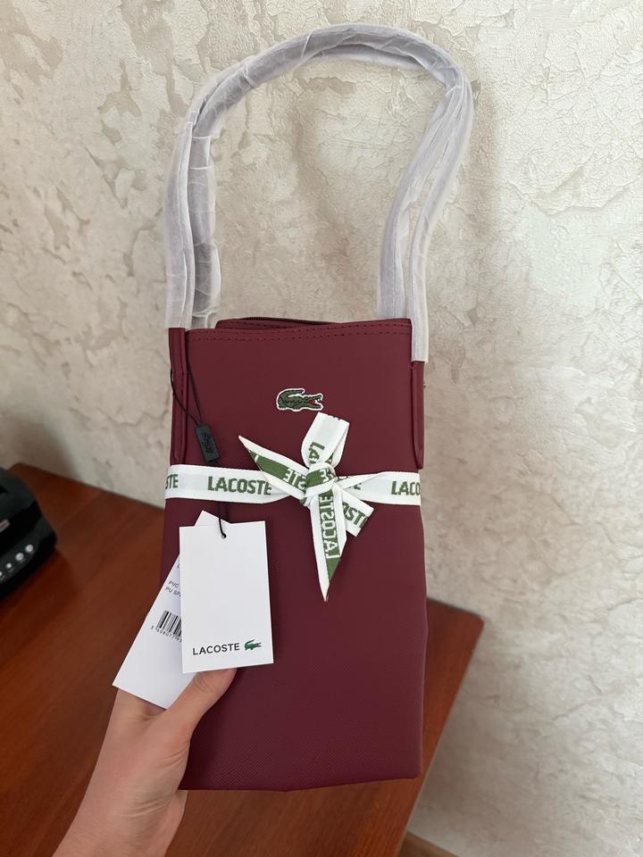 Новая сумка Lacoste