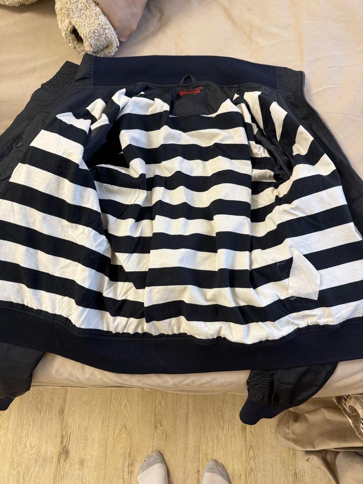 Ветровка размер М