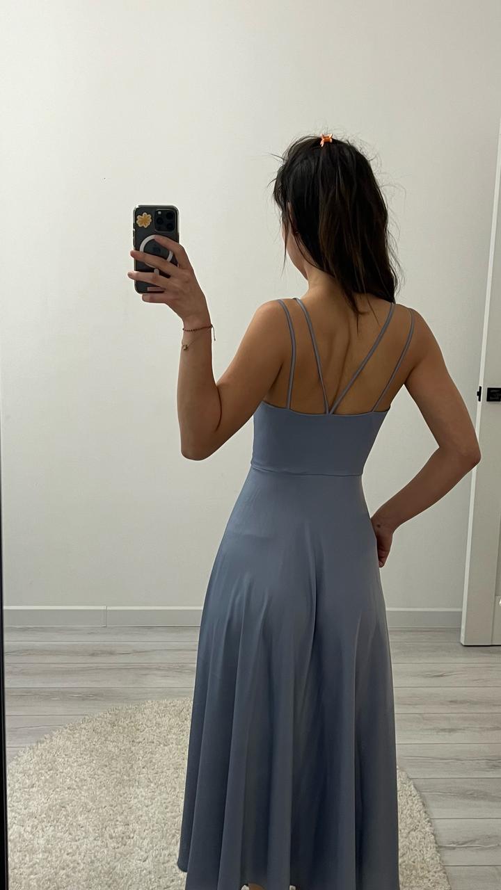 Вечернее платье нежно голубого цвета