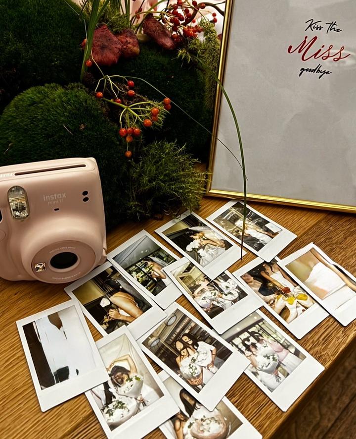 Фотоаппарат моментальной печати FUJIFILM Instax Mini 11