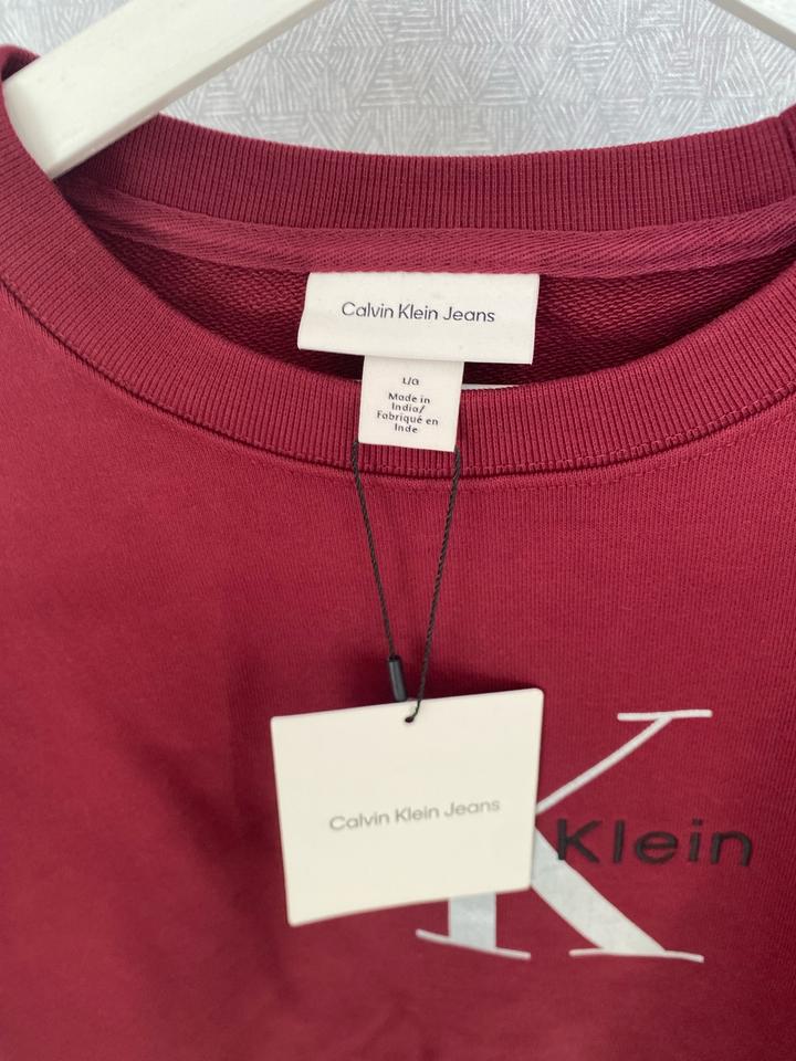 Свитшот Calvin Klein. Размер L