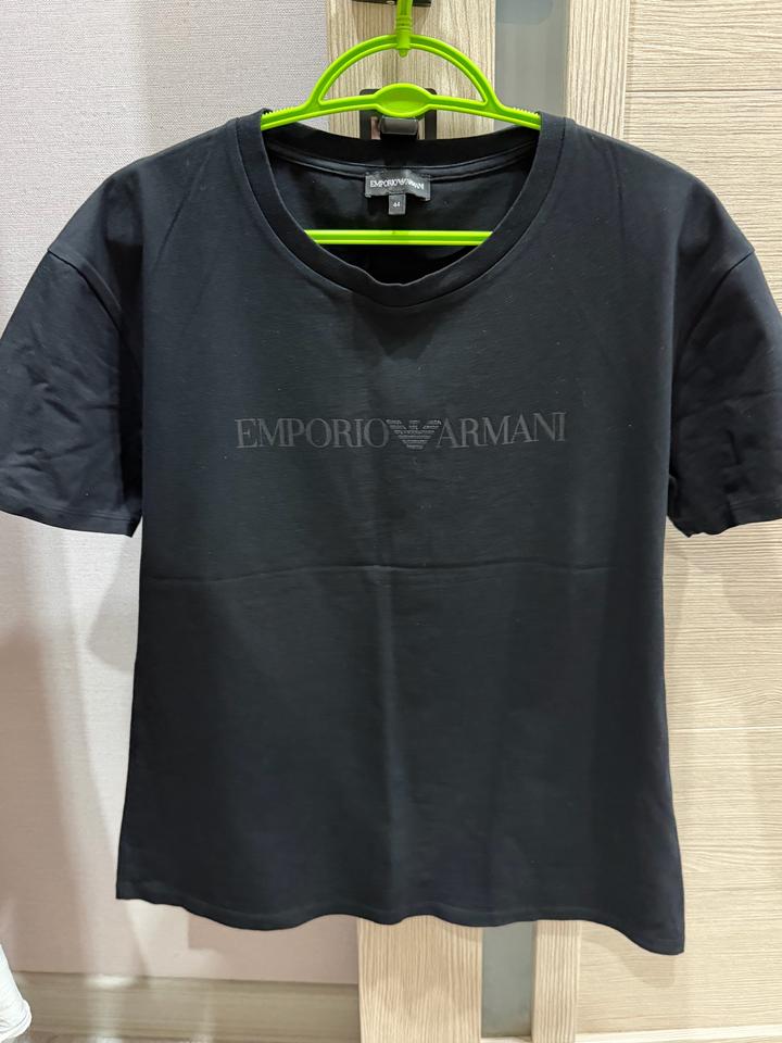 Продам футболку Emporio Armani