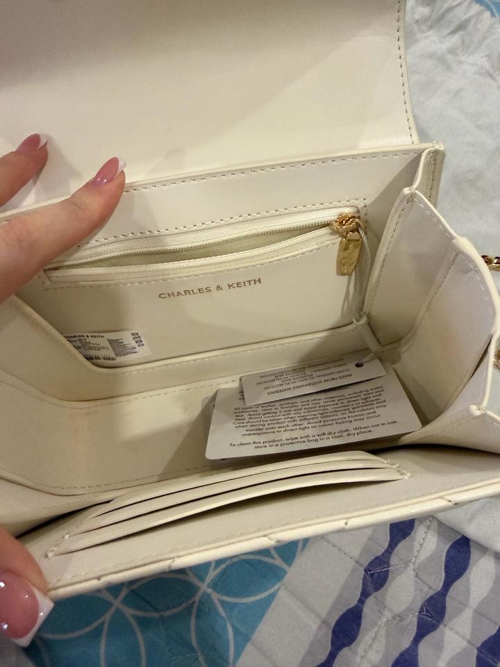 Сумка charles and keith