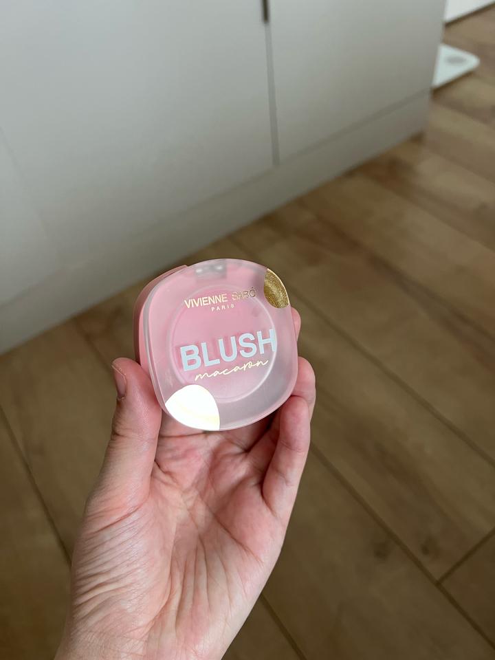 Румяна Vivien Sabo