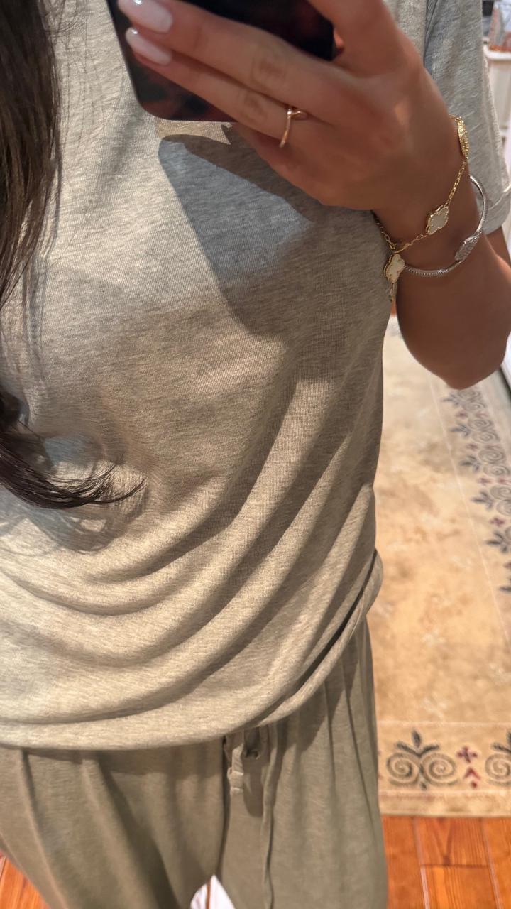 Двойка серая новая