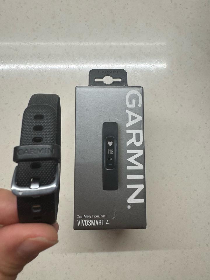 Garmin vivosmart 4