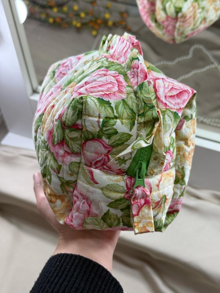 Косметичка ручной работы размер m