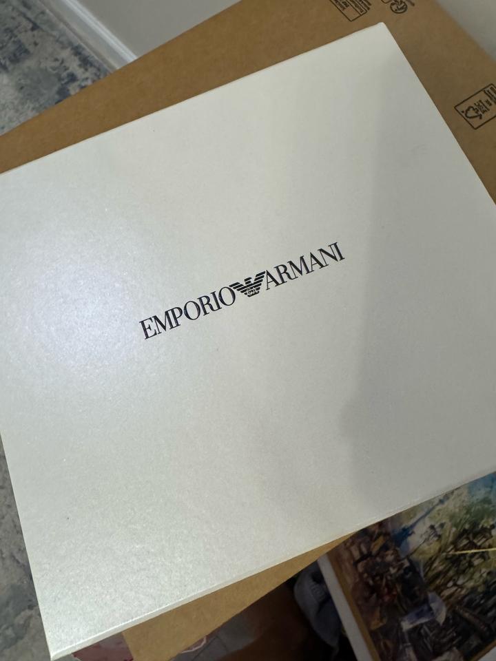 Продам платок Armani