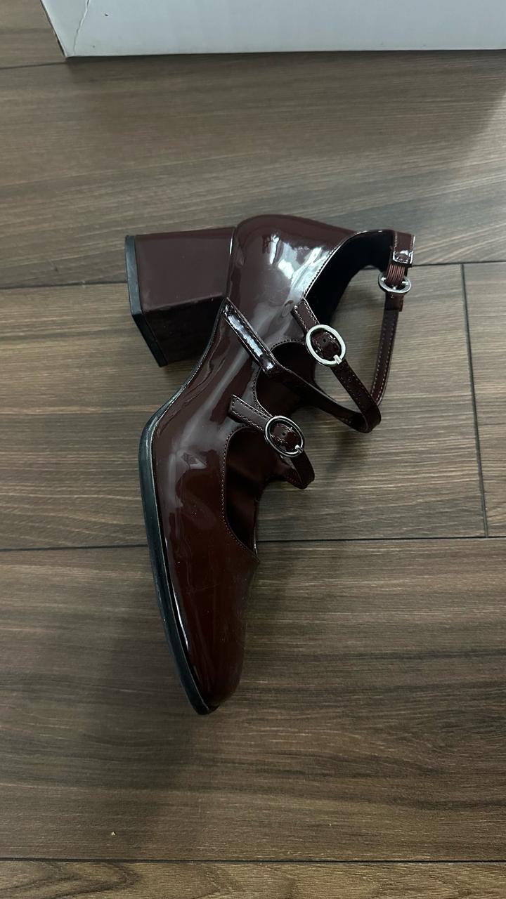 Бордовые туфельки от BERSHKA